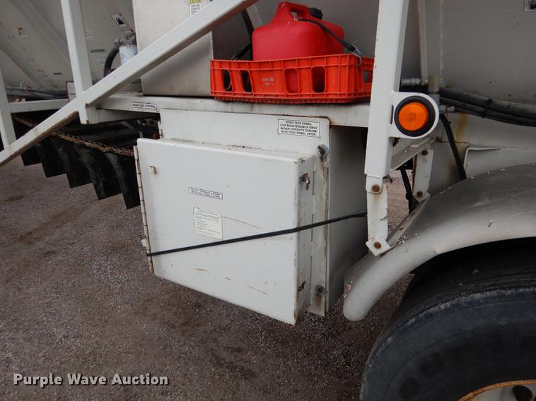 image for item DG5771 2008 Trinity SPEQP live bottom trailer