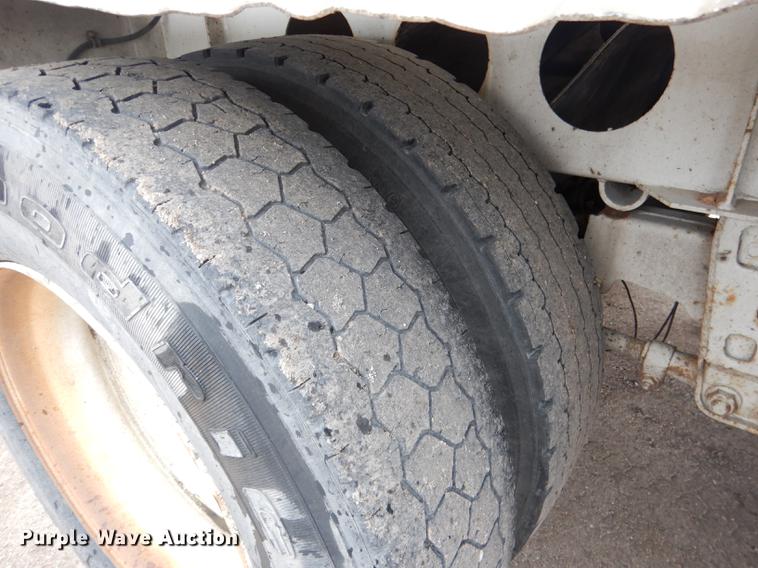 image for item DG5771 2008 Trinity SPEQP live bottom trailer