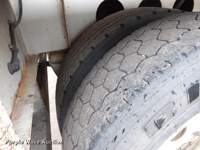 image for item DG5771 2008 Trinity SPEQP live bottom trailer