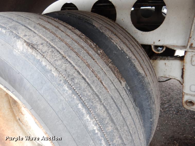 image for item DG5771 2008 Trinity SPEQP live bottom trailer