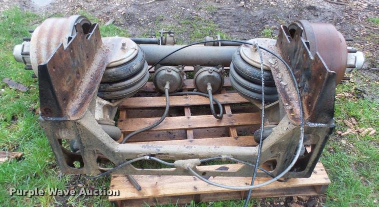 image for item DX9170 2005 Sterling L8500 pusher tag axle