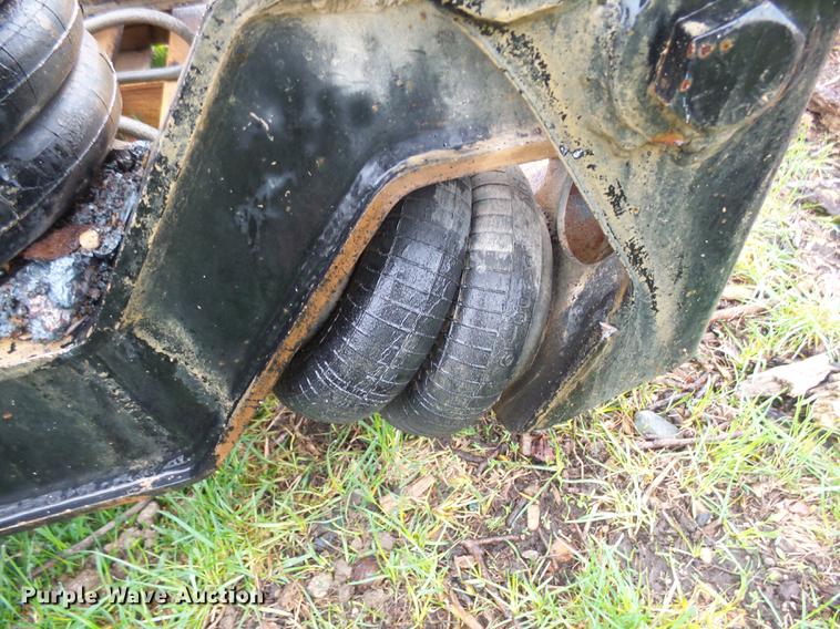 image for item DX9170 2005 Sterling L8500 pusher tag axle