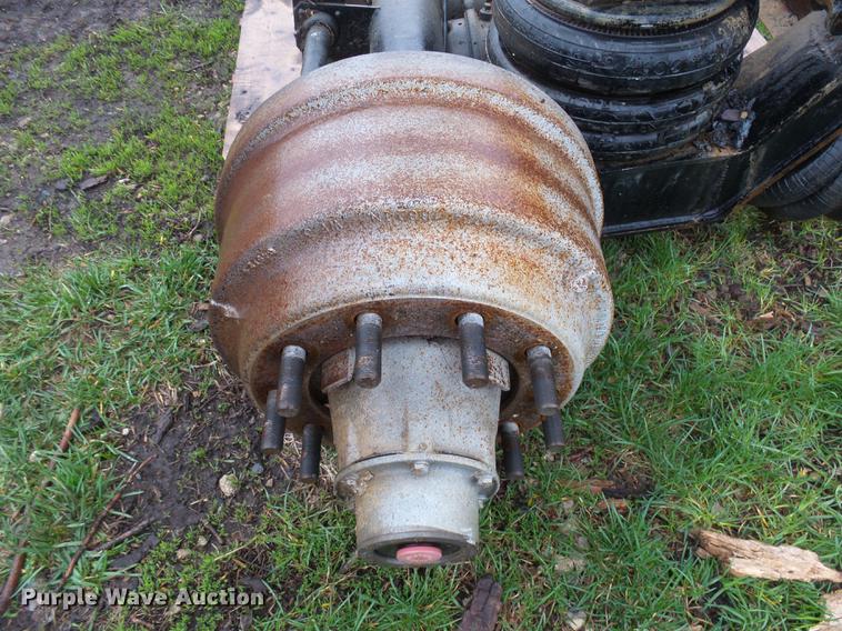 image for item DX9170 2005 Sterling L8500 pusher tag axle