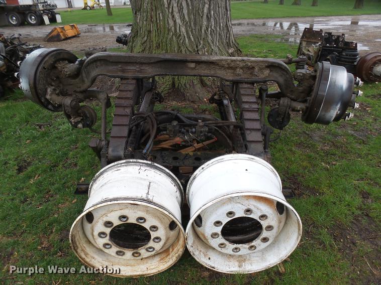 image for item DX9179 2005 Sterling L8500 front axle