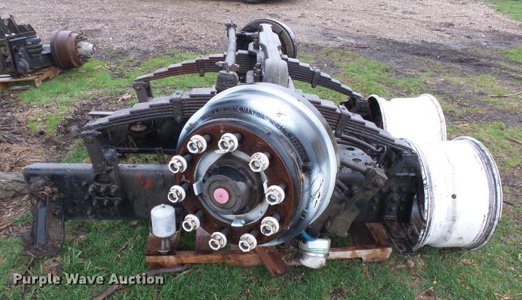 image for item DX9179 2005 Sterling L8500 front axle