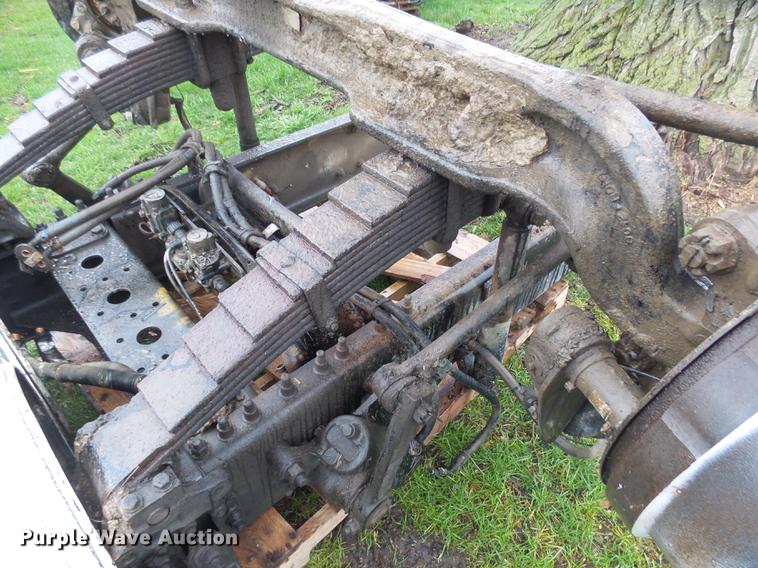 image for item DX9179 2005 Sterling L8500 front axle