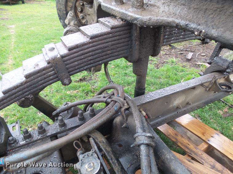 image for item DX9179 2005 Sterling L8500 front axle