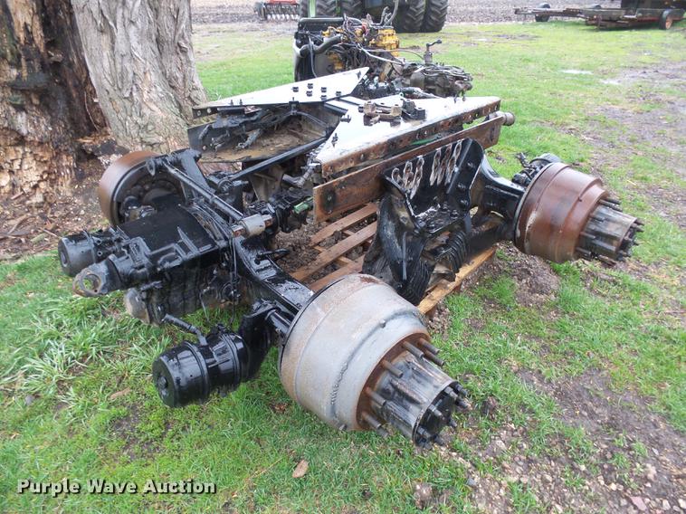 image for item EF9510 2005 Sterling L8500 walking beam rear axle