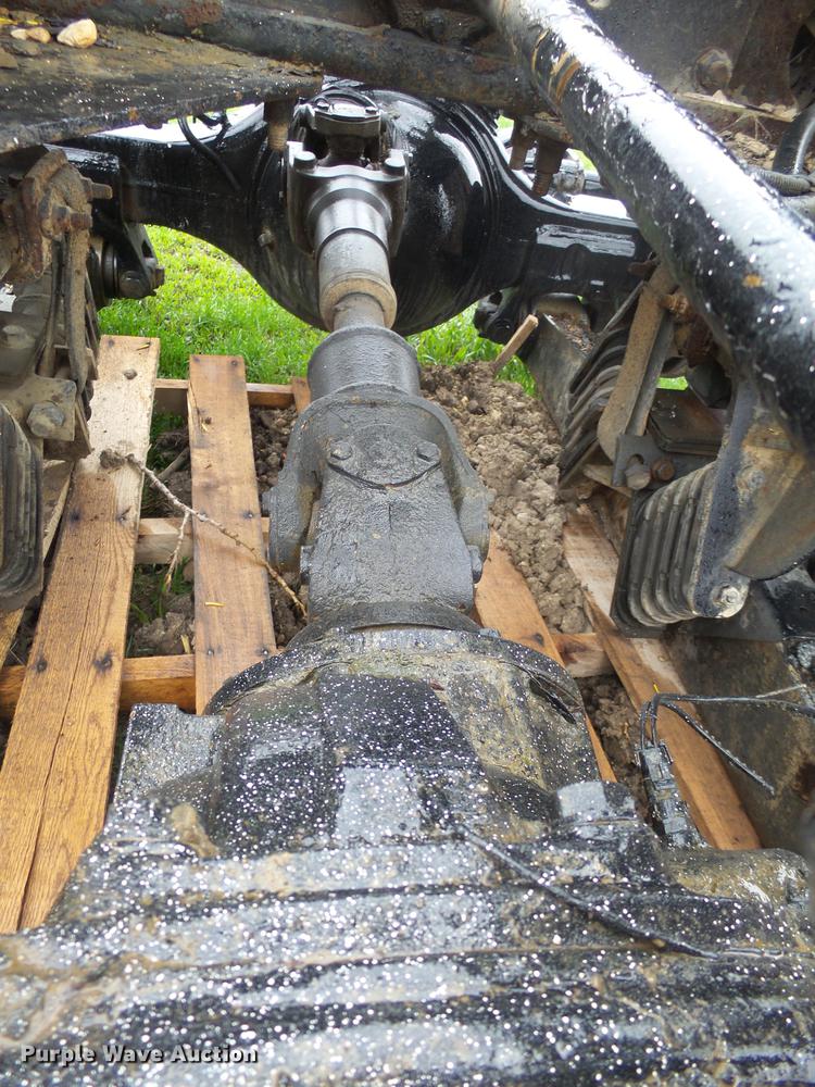 image for item EF9510 2005 Sterling L8500 walking beam rear axle