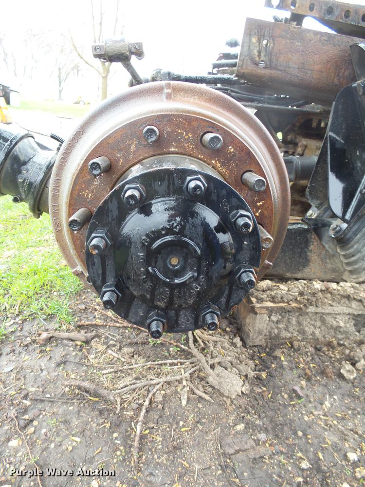 image for item EF9510 2005 Sterling L8500 walking beam rear axle