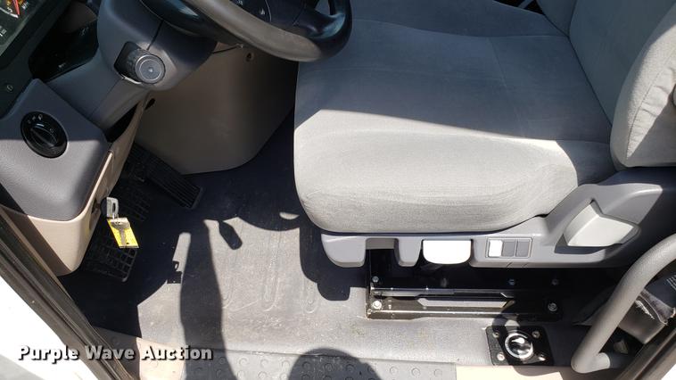 image for item EN9922 2015 Freightliner Cascadia 125 semi truck