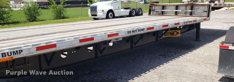 image for item EN9925 2012 Transcraft DTL211 drop deck trailer