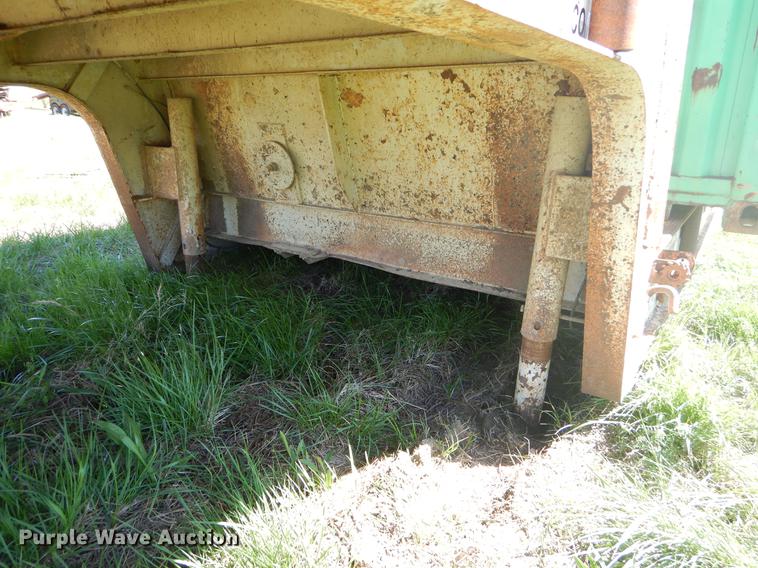 image for item EZ9999 1969 Fruehauf lowboy equipment trailer