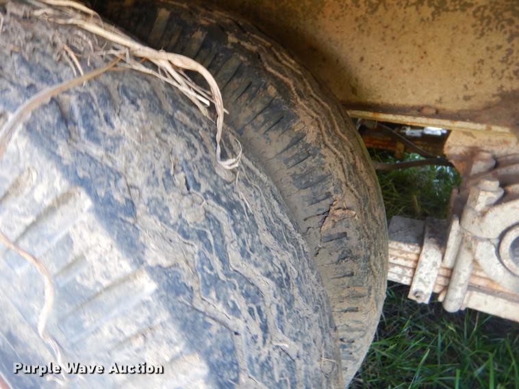 image for item EZ9999 1969 Fruehauf lowboy equipment trailer