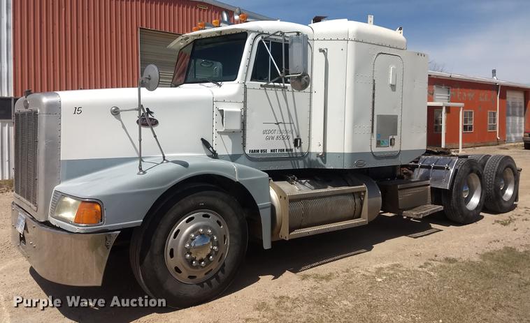 image for item FG9328 1994 Peterbilt 377 semi truck