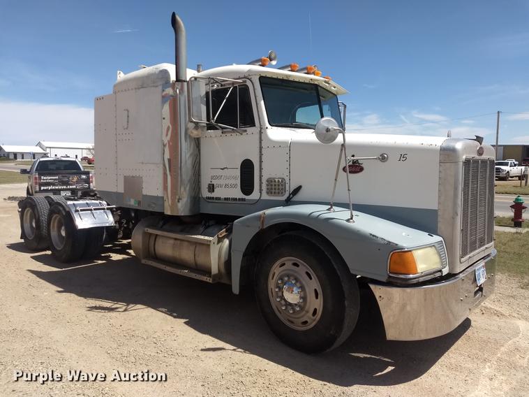 image for item FG9328 1994 Peterbilt 377 semi truck