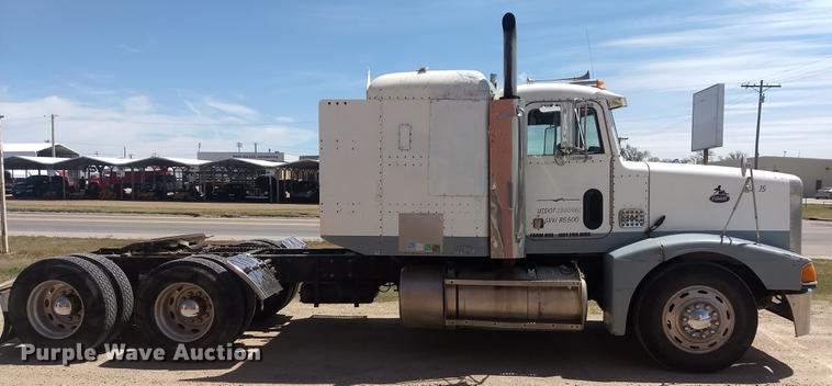 image for item FG9328 1994 Peterbilt 377 semi truck