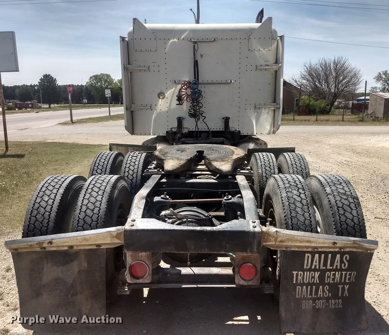 image for item FG9328 1994 Peterbilt 377 semi truck