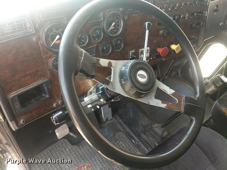image for item FG9328 1994 Peterbilt 377 semi truck