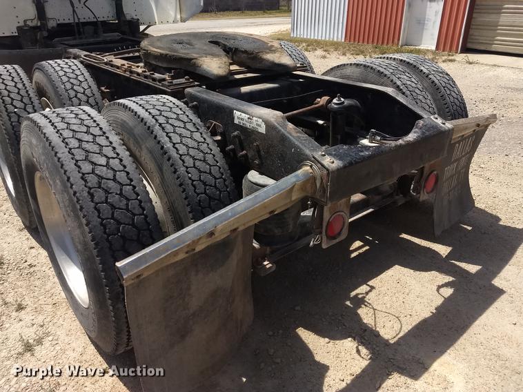 image for item FG9328 1994 Peterbilt 377 semi truck