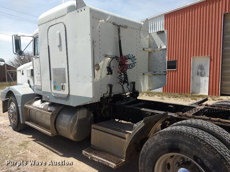 image for item FG9328 1994 Peterbilt 377 semi truck