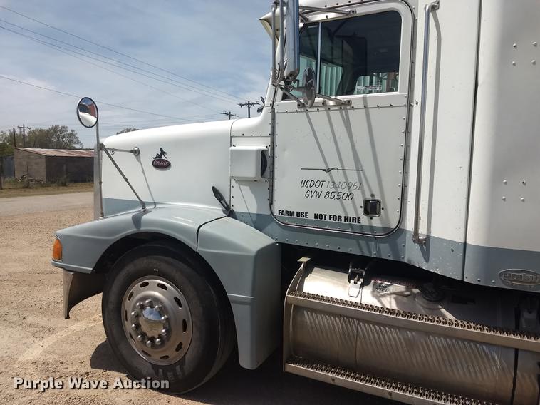 image for item FG9328 1994 Peterbilt 377 semi truck