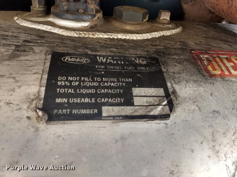 image for item FG9328 1994 Peterbilt 377 semi truck