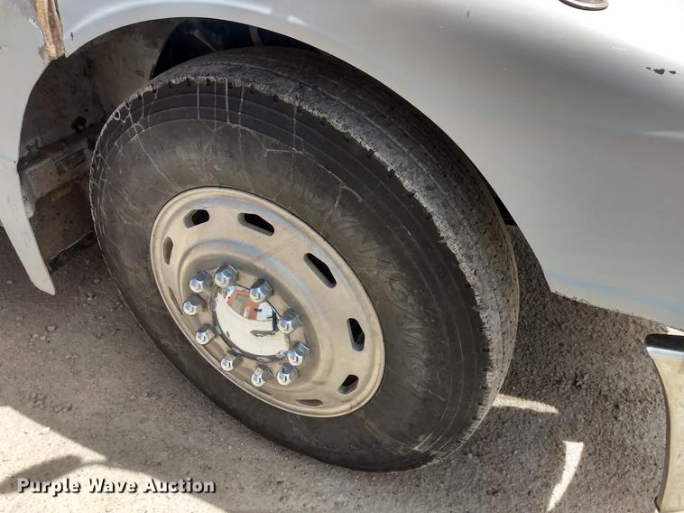 image for item FG9328 1994 Peterbilt 377 semi truck