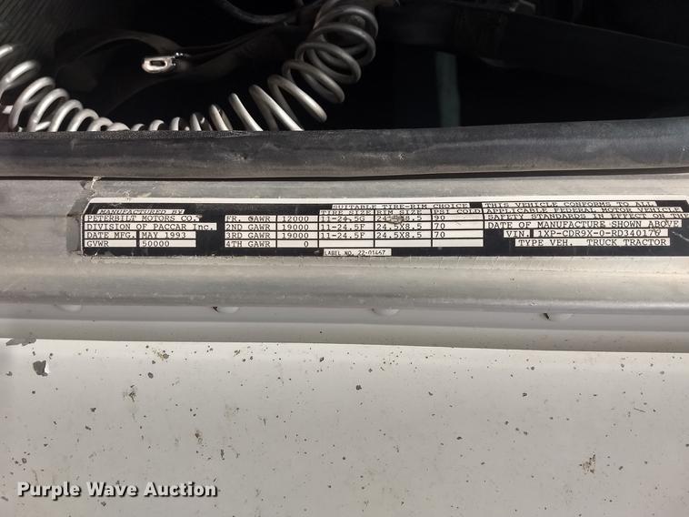 image for item FG9328 1994 Peterbilt 377 semi truck