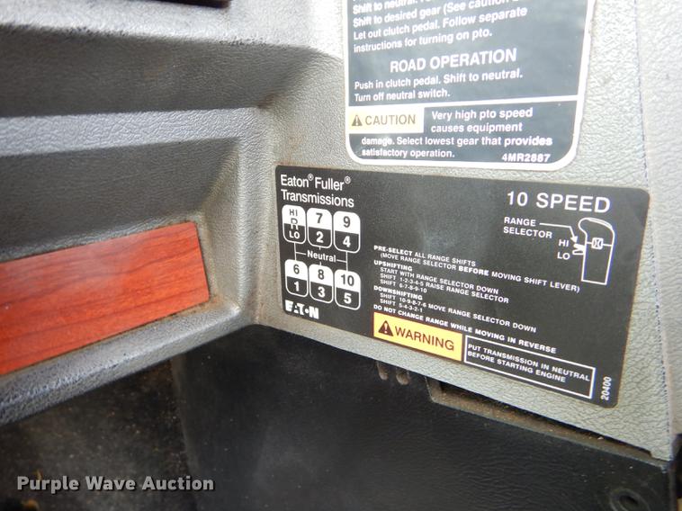 image for item FH9391 1998 Mack CH613 semi truck