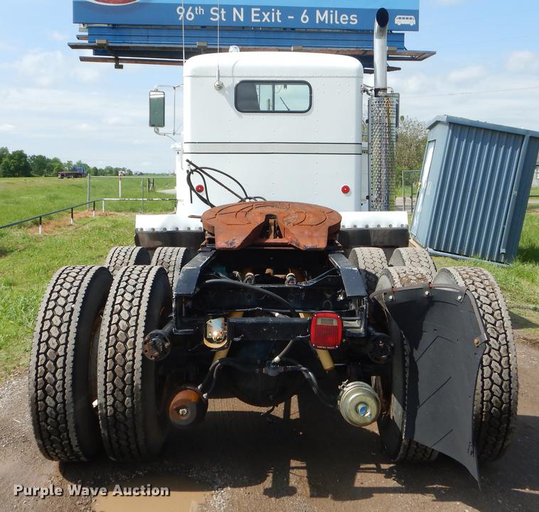 image for item FH9392 1977 Kenworth semi truck