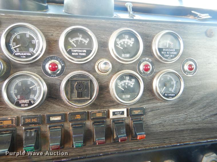 image for item FH9392 1977 Kenworth semi truck