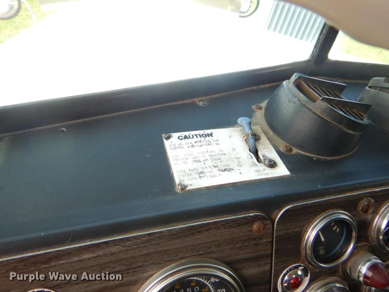 image for item FH9392 1977 Kenworth semi truck