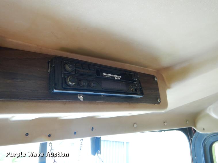 image for item FH9392 1977 Kenworth semi truck