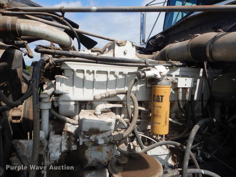 image for item FH9392 1977 Kenworth semi truck