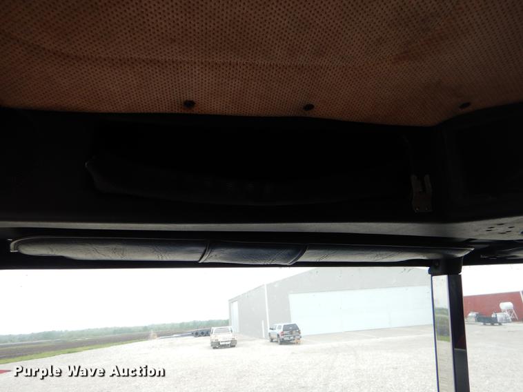 image for item FH9395 1990 Freightliner FLD120 semi truck