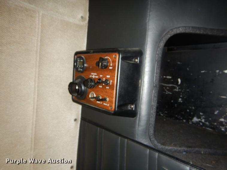 image for item FH9395 1990 Freightliner FLD120 semi truck