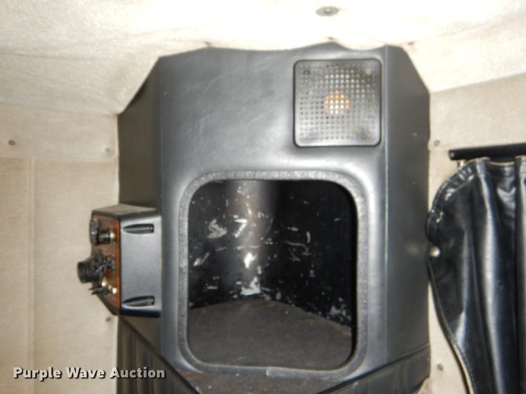 image for item FH9395 1990 Freightliner FLD120 semi truck