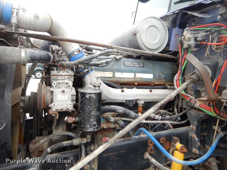 image for item FH9395 1990 Freightliner FLD120 semi truck