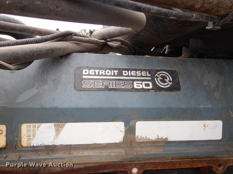 image for item FH9395 1990 Freightliner FLD120 semi truck