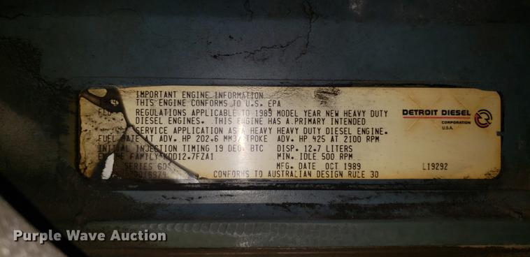 image for item FH9395 1990 Freightliner FLD120 semi truck