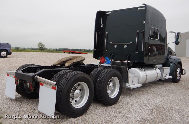 image for item FH9396 2014 Peterbilt 386 Fitzgerald Glider semi truck