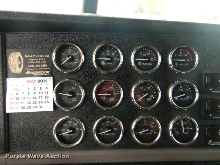 image for item FH9396 2014 Peterbilt 386 Fitzgerald Glider semi truck