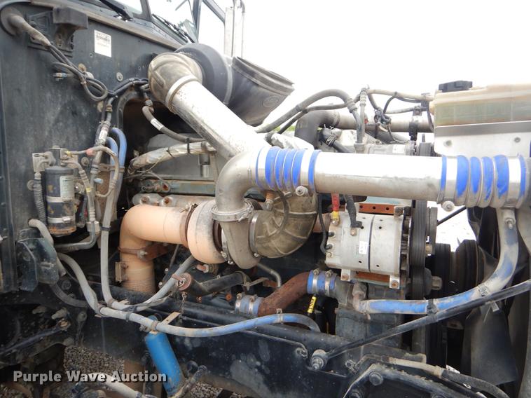 image for item FH9396 2014 Peterbilt 386 Fitzgerald Glider semi truck