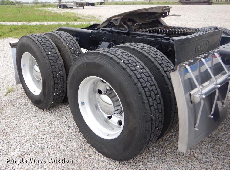 image for item FH9396 2014 Peterbilt 386 Fitzgerald Glider semi truck