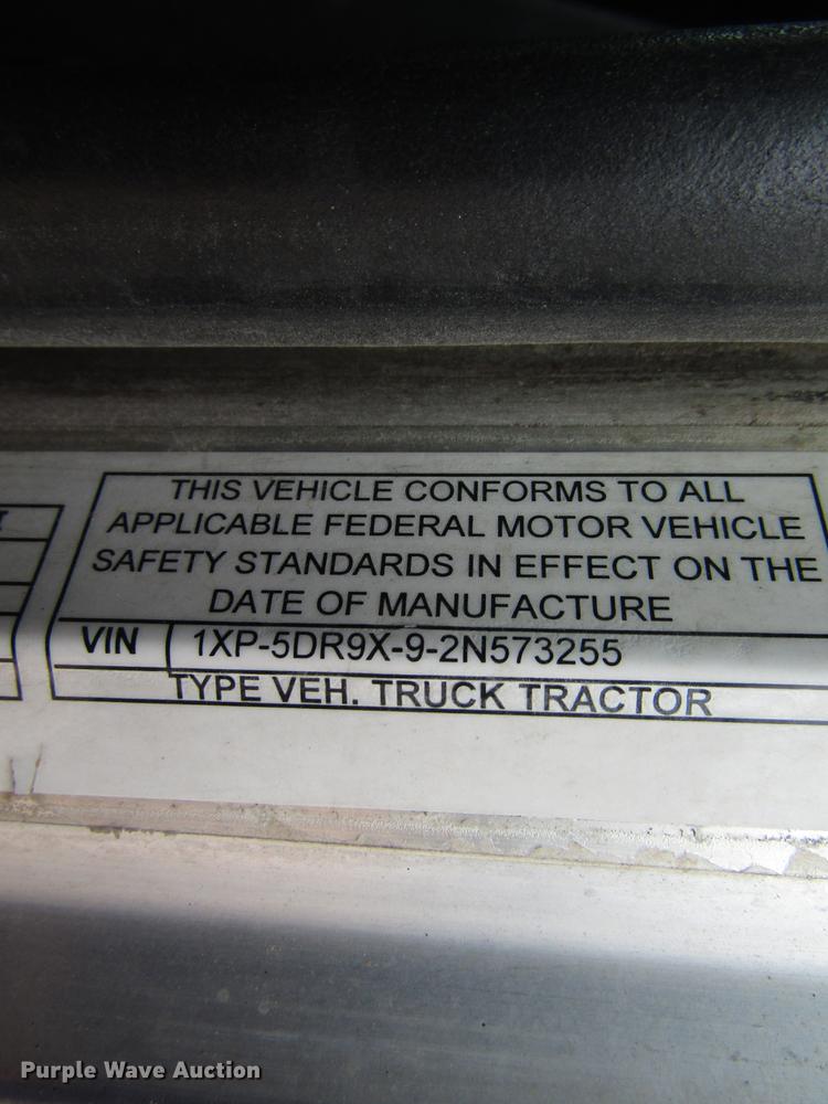 image for item FJ9647 2002 Peterbilt 379 semi truck