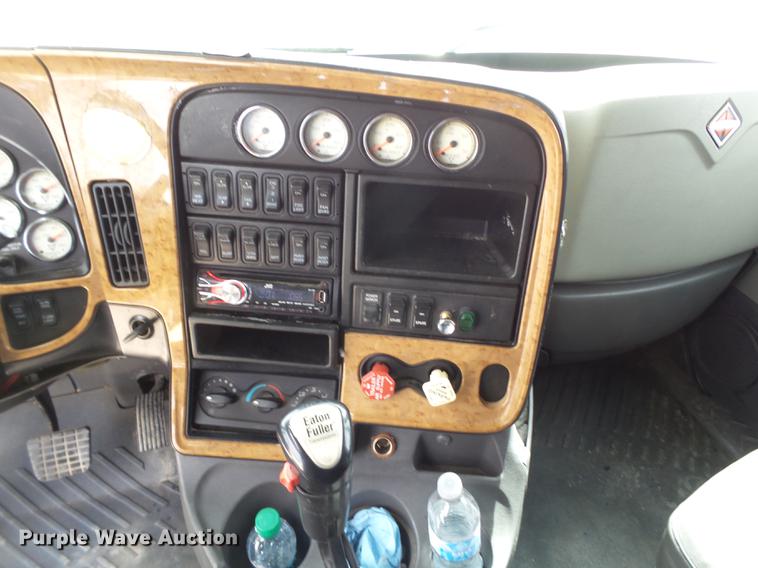 image for item FS9515 2010 International ProStar semi truck