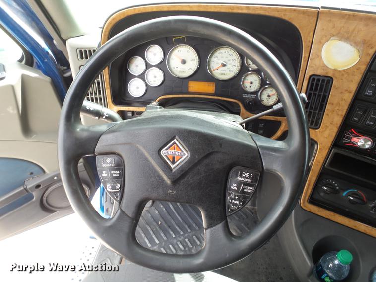 image for item FS9515 2010 International ProStar semi truck