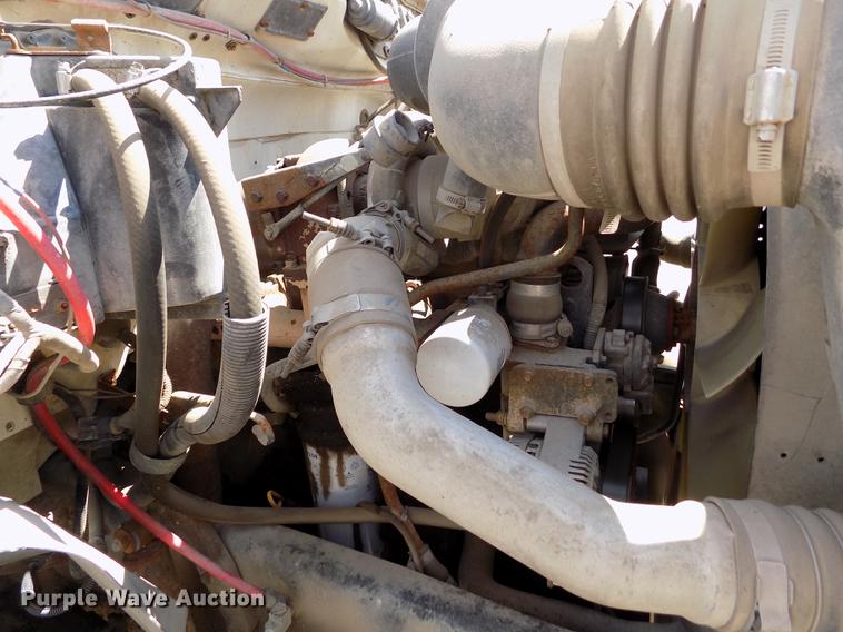 image for item DE1226 1998 Ford L8000 refuse truck