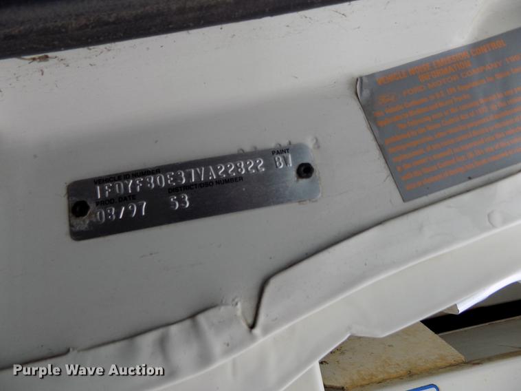 image for item DE1226 1998 Ford L8000 refuse truck